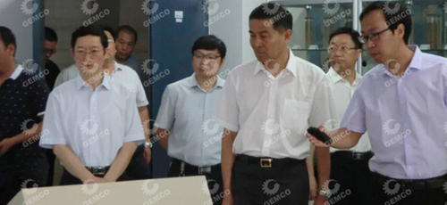 安陽市市委書記考察吉姆克生物質(zhì)能源裝備實(shí)驗(yàn)室 安陽市市委書記考察吉姆克生物質(zhì)能源裝備實(shí)驗(yàn)室